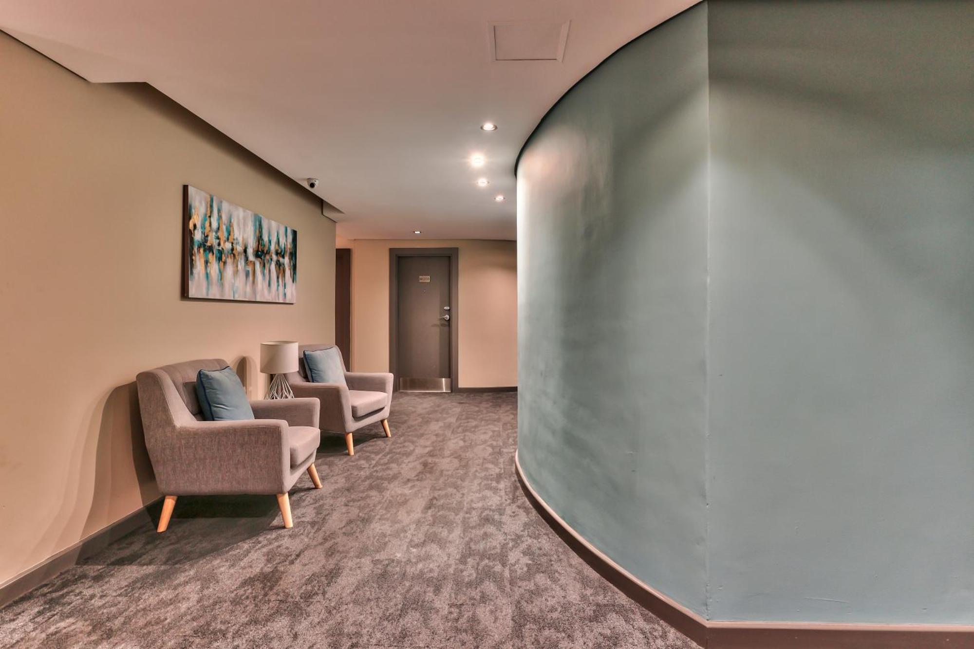 Wink Aparthotel Foreshore Cape Town Exterior photo