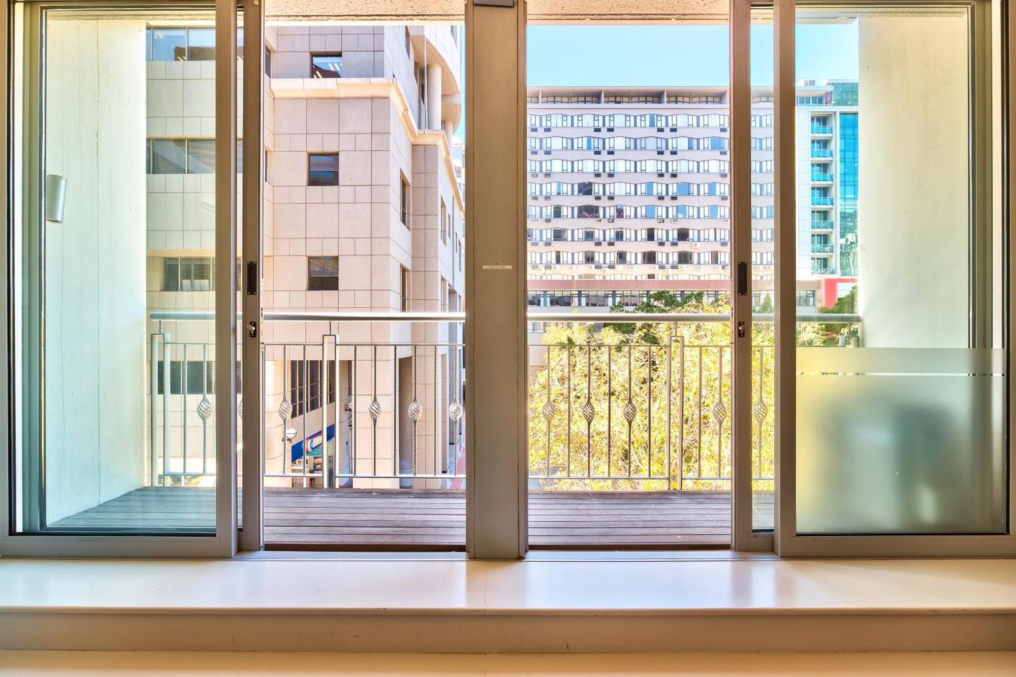 Wink Aparthotel Foreshore Cape Town Exterior photo
