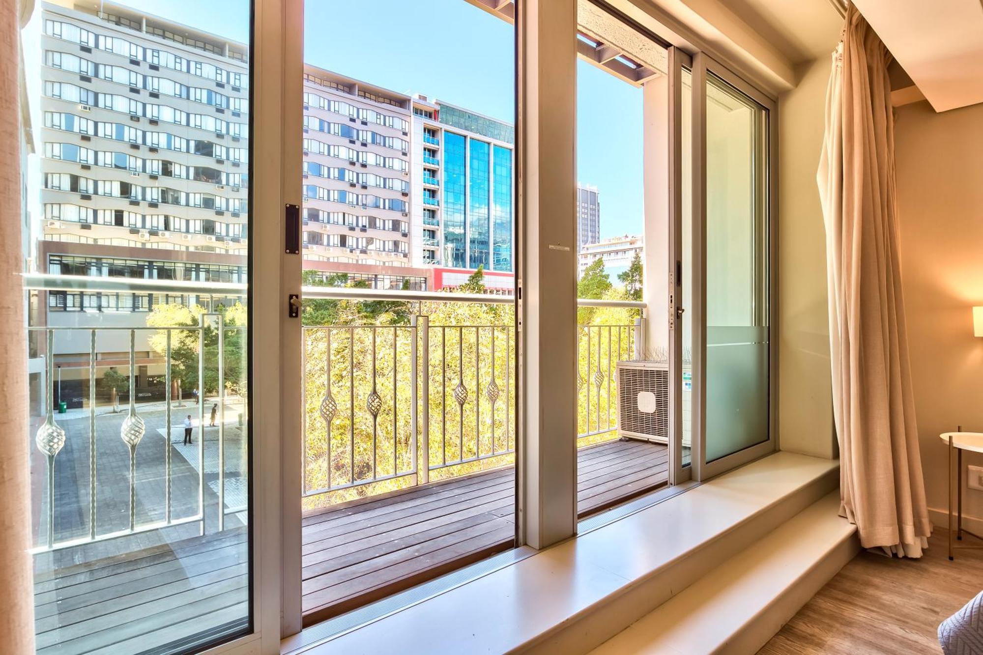 Wink Aparthotel Foreshore Cape Town Exterior photo